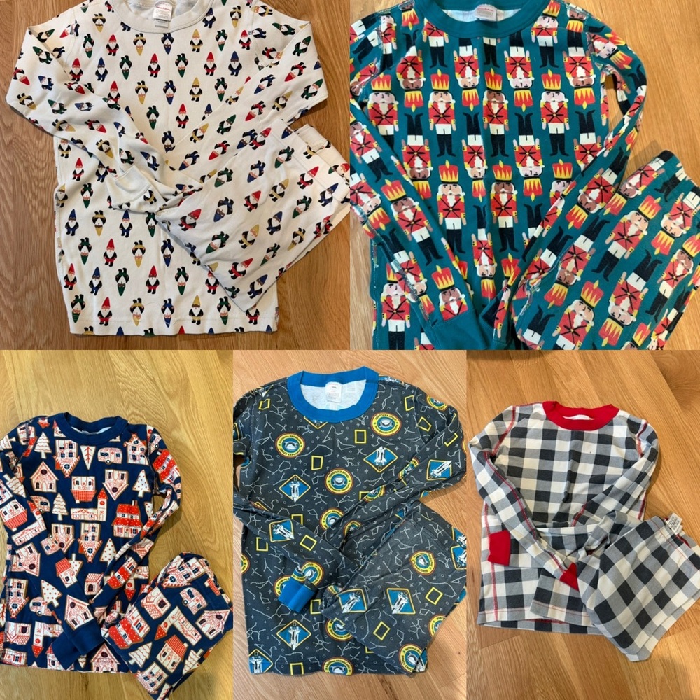 Lot of 5 Hanna Andersson pajamas